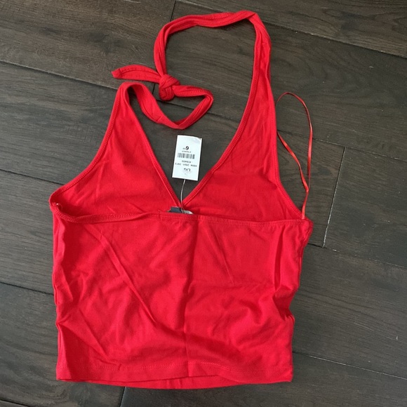Halter crop top - Picture 2 of 2